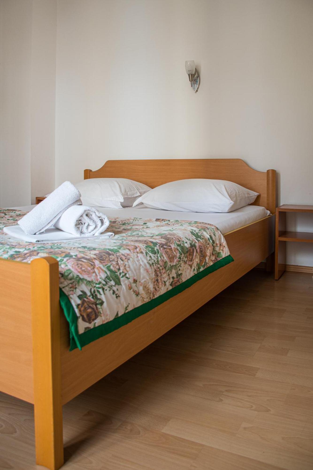 Guest house Vojnic Budva