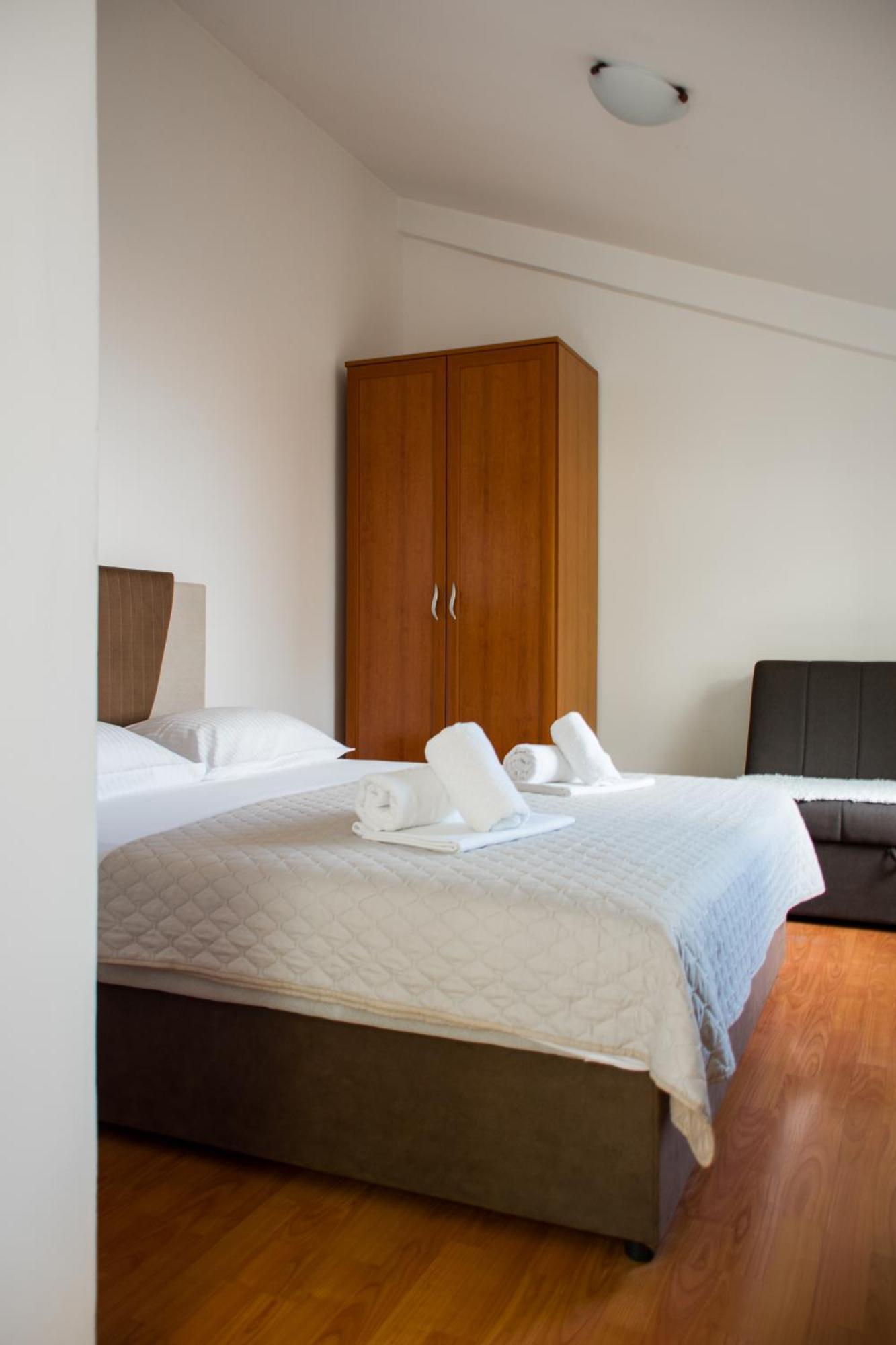 Guest house Vojnic Budva